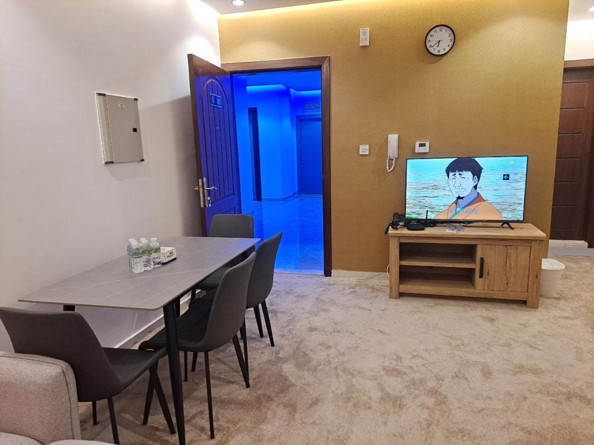 Golden Dahlia Fintas Aparthotel Kuwait City Ngoại thất bức ảnh