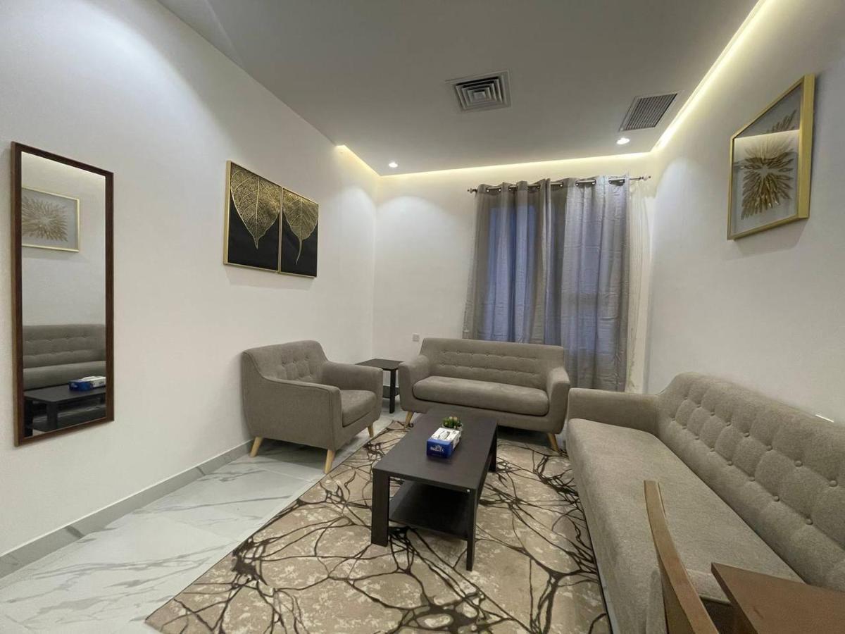 Golden Dahlia Fintas Aparthotel Kuwait City Ngoại thất bức ảnh