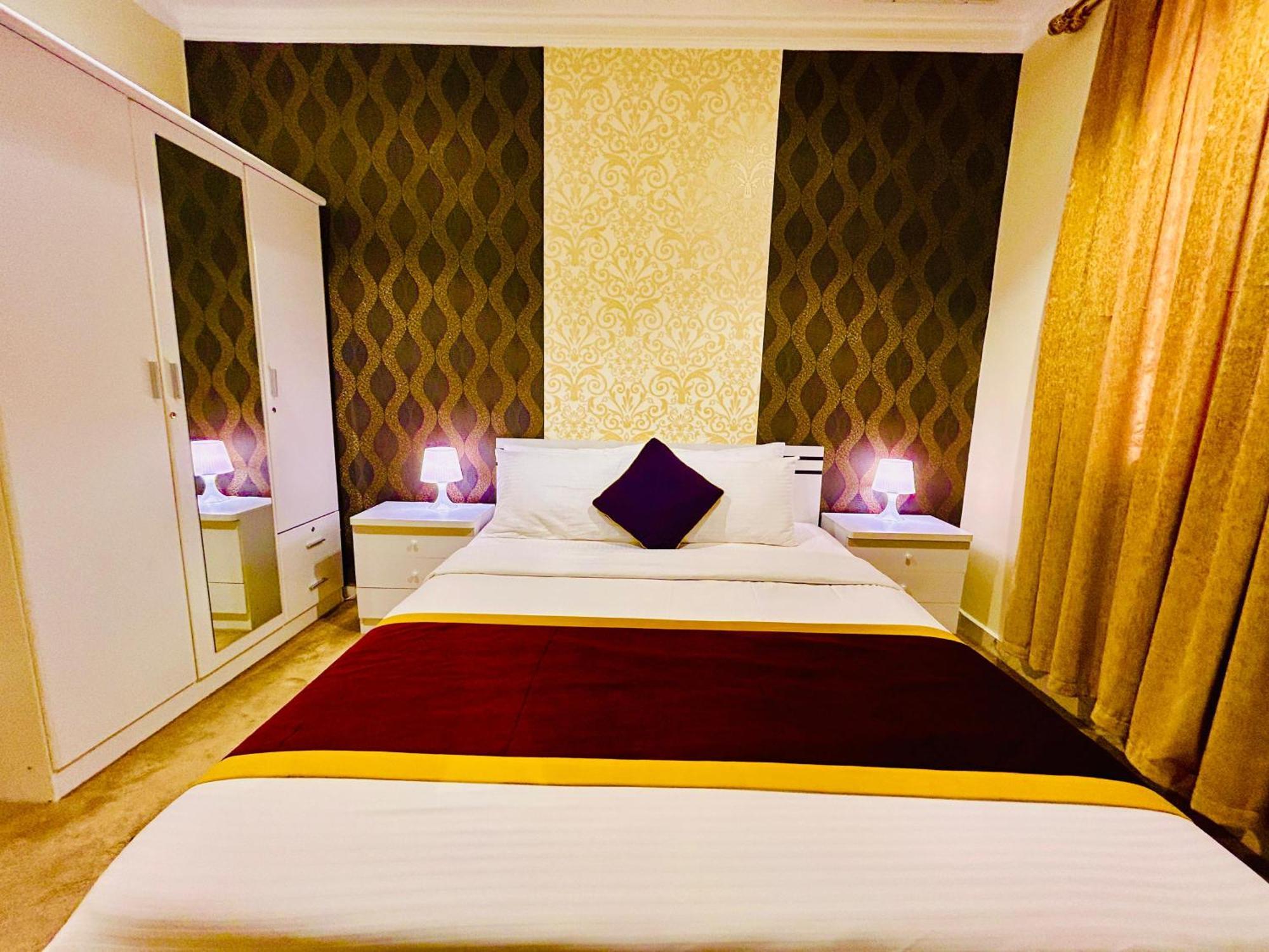 Golden Dahlia Fintas Aparthotel Kuwait City Ngoại thất bức ảnh