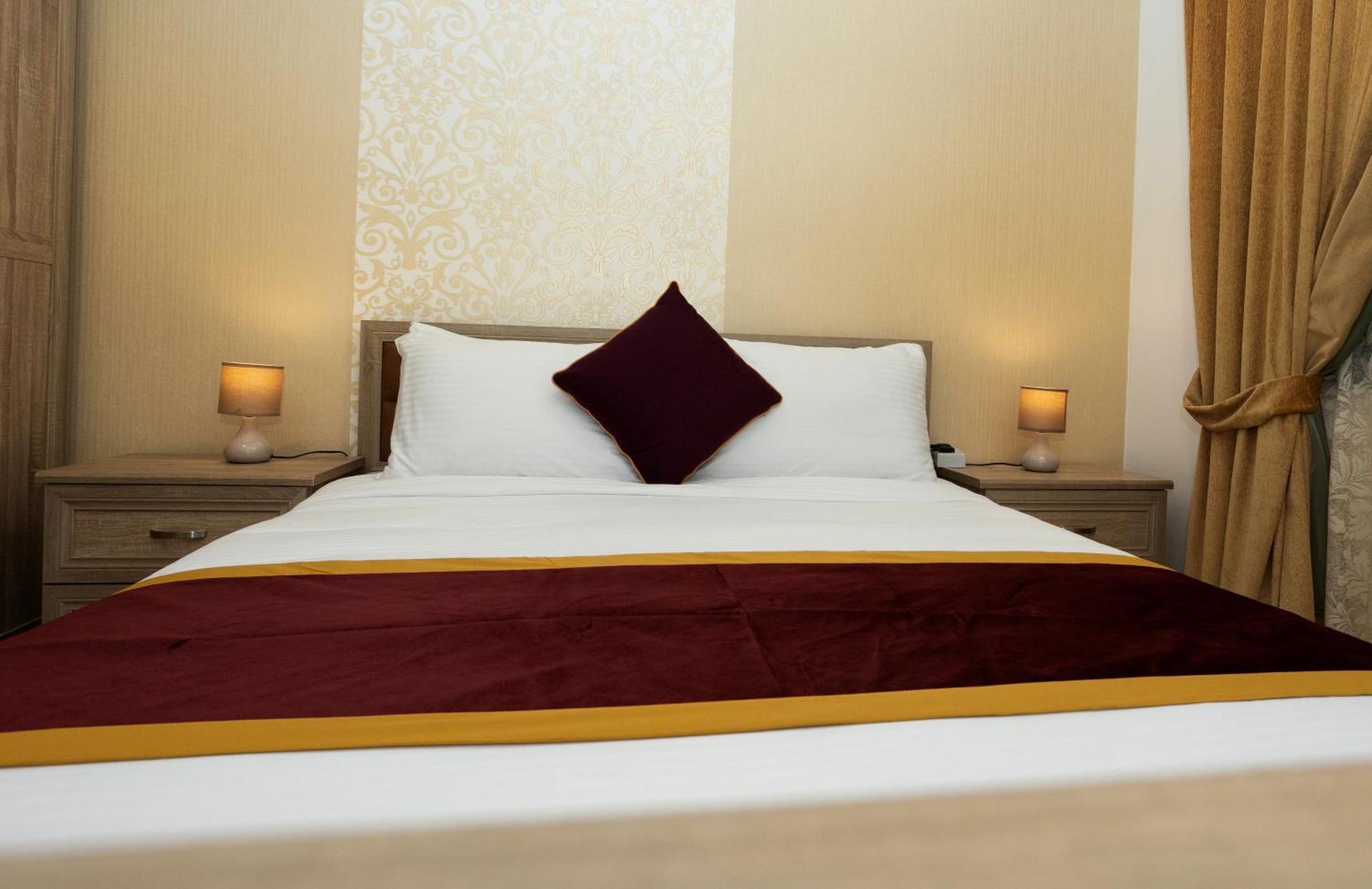 Golden Dahlia Fintas Aparthotel Kuwait City Ngoại thất bức ảnh