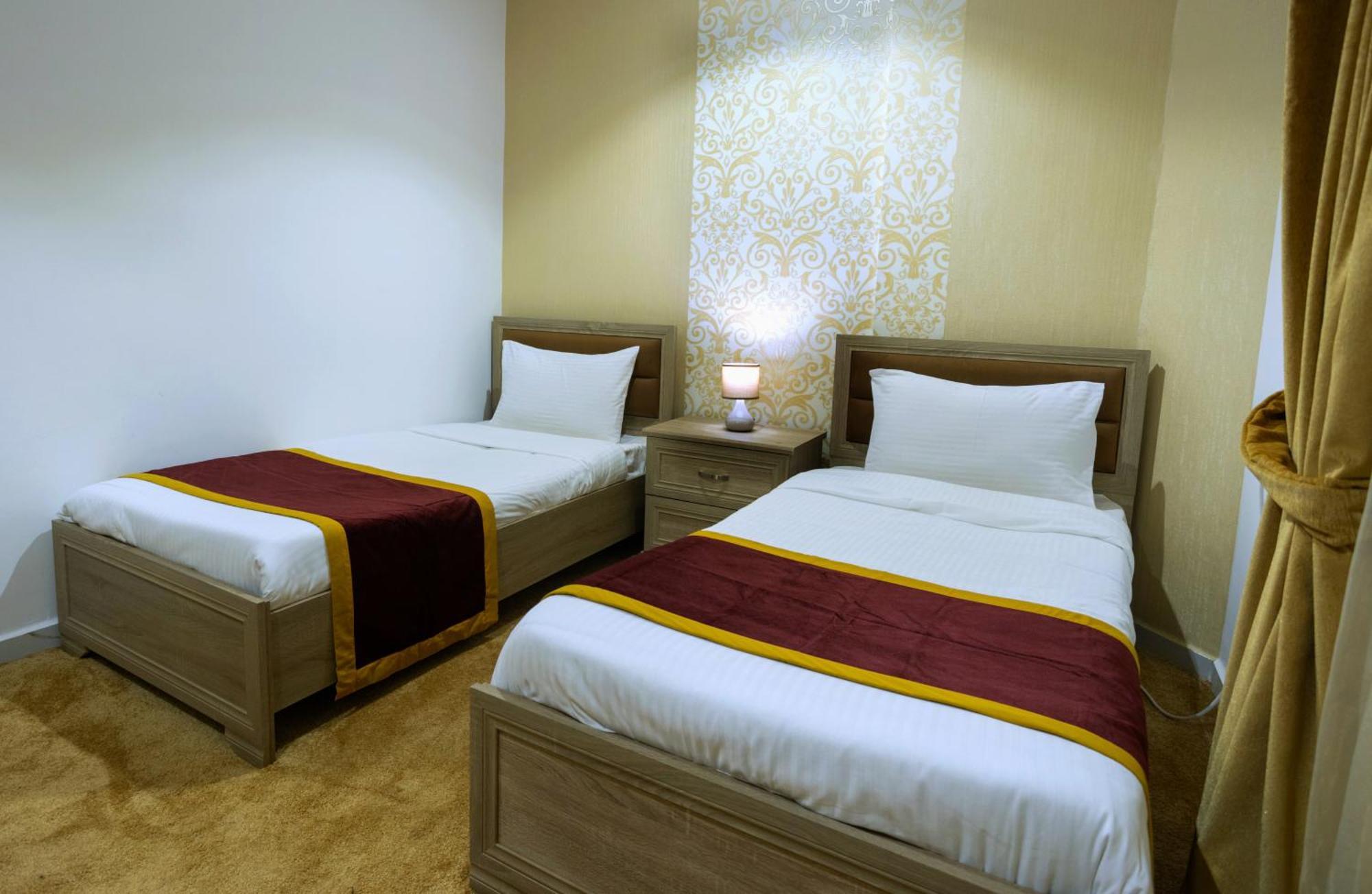 Golden Dahlia Fintas Aparthotel Kuwait City Ngoại thất bức ảnh