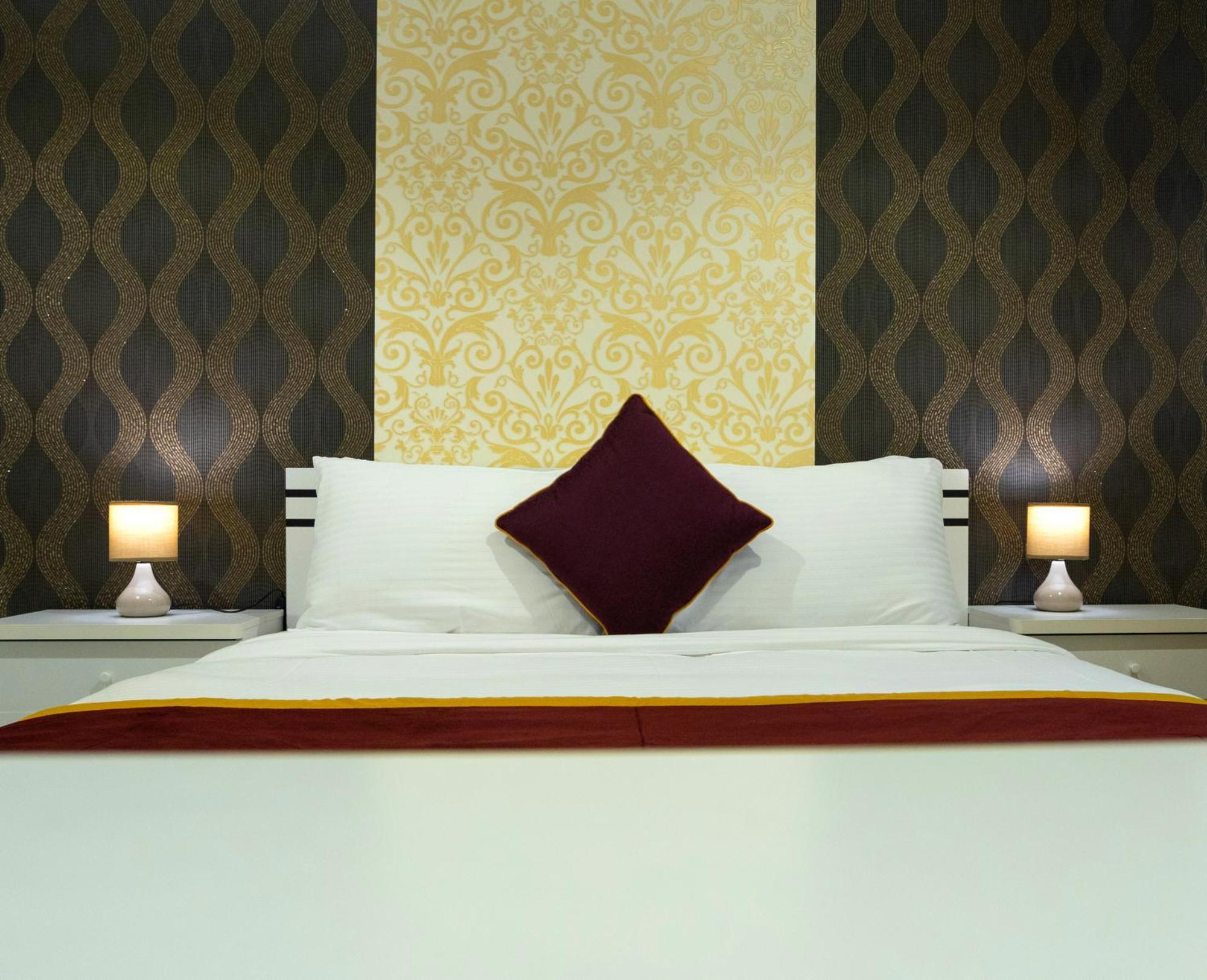Golden Dahlia Fintas Aparthotel Kuwait City Ngoại thất bức ảnh